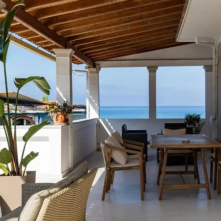Aparthotel Marea Blue Seaview Of Santa Barbara Marathias